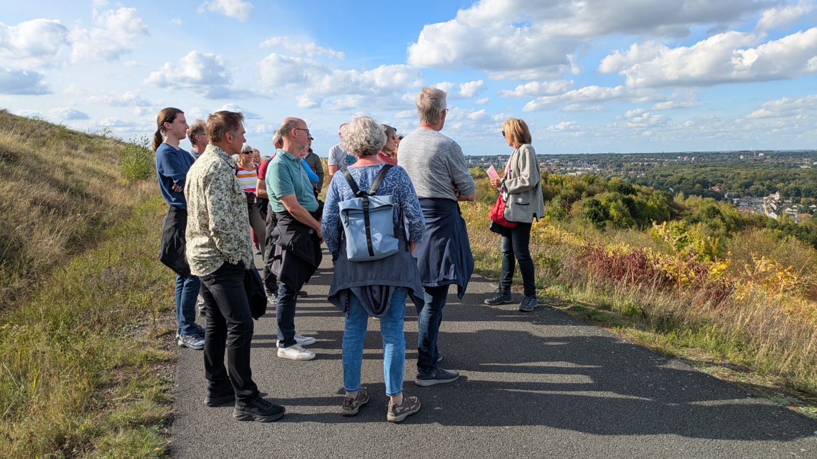 Die Aussicht von der Halde Hohewart wird erklärt
