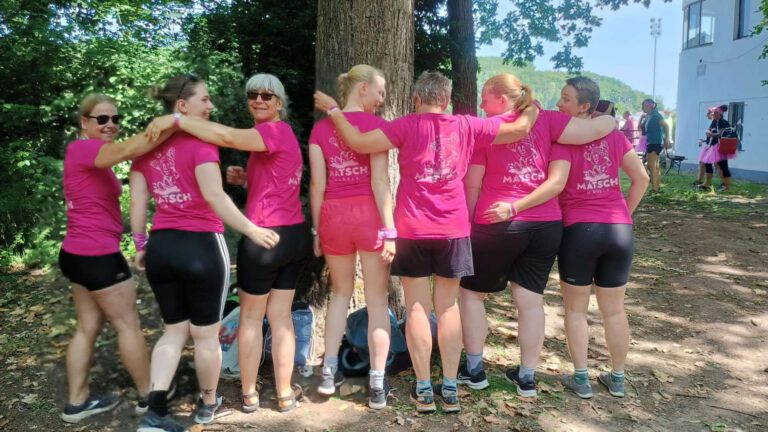 Team der Muddy Angels aus der Inline-Abteilung vor dem Start