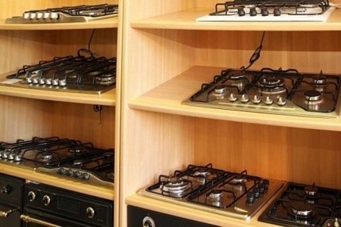 esposizione di formelli da cucina